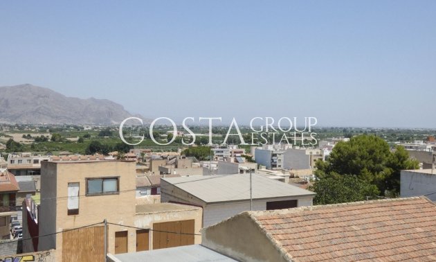 Odsprzedaż - Willa -
Bigastro