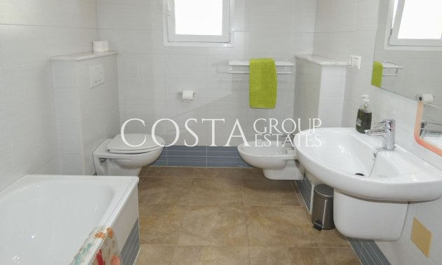 Odsprzedaż - Willa -
Bigastro