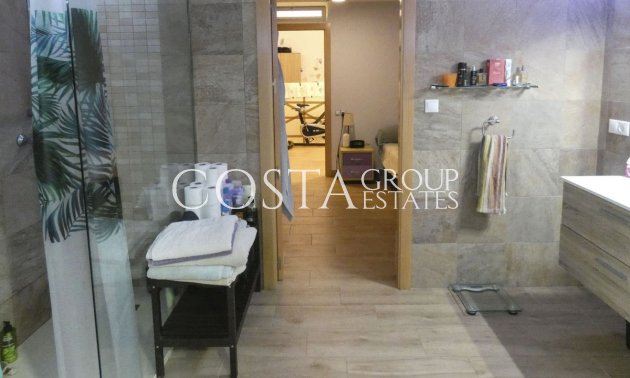 Odsprzedaż - Willa -
Bigastro