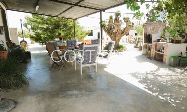 Wiederverkauf - Villa -
Dolores - Dolores Centro