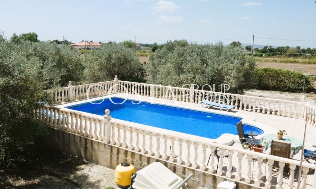 Wiederverkauf - Villa -
Dolores - Dolores Centro