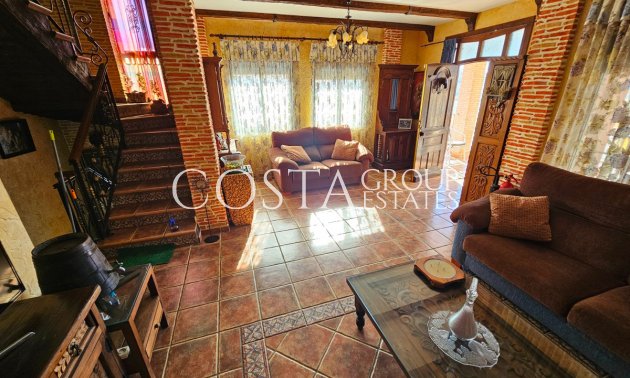 Odsprzedaż - Willa -
Daya Nueva - Daya Nueva Centro