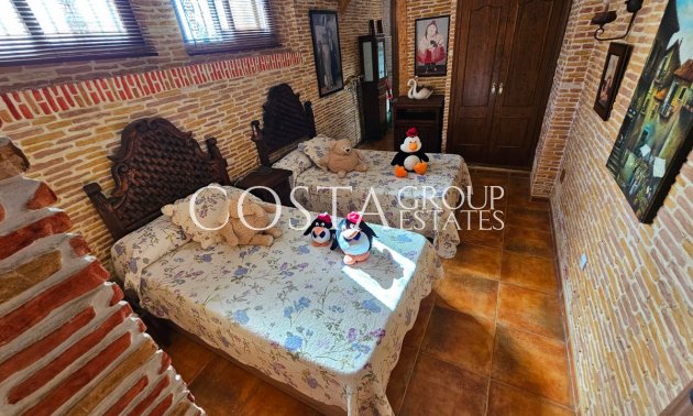 Odsprzedaż - Willa -
Daya Nueva - Daya Nueva Centro