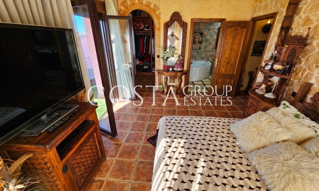 Odsprzedaż - Willa -
Daya Nueva - Daya Nueva Centro