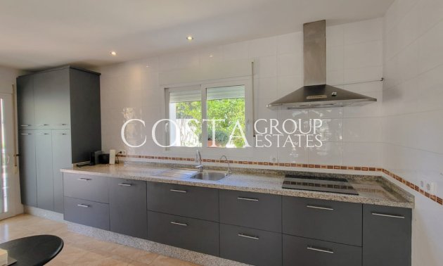 Resale - Villa -
Teulada - Moraira