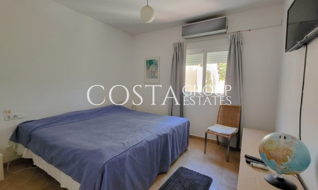 Resale - Villa -
Teulada - Moraira