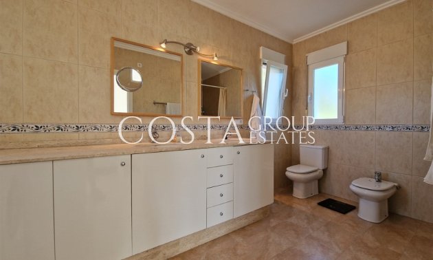 Resale - Villa -
Teulada - Moraira