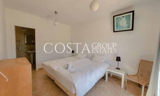 Resale - Villa -
Teulada - Moraira