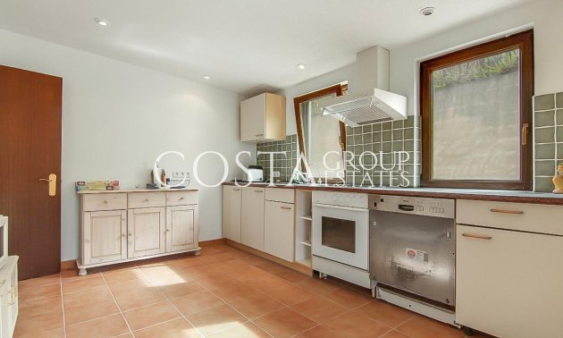 Herverkoop - Villa -
Benissa - Benissa Centro