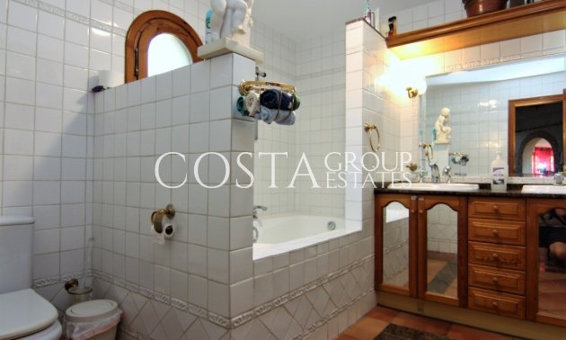 Resale - Villa -
Benissa - Benissa Centro