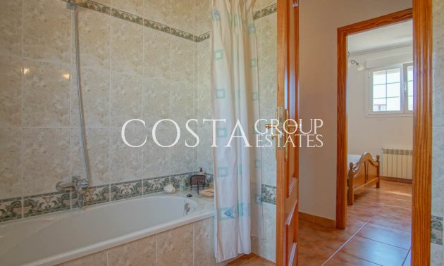 Odsprzedaż - Willa -
Calpe - Calpe Centro