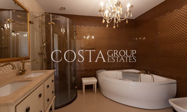 Resale - Villa -
Calpe - Calpe Centro