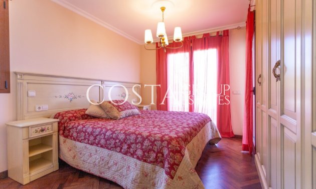 Resale - Villa -
Calpe - Calpe Centro