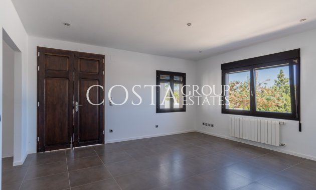 Resale - Villa -
Teulada - Moraira