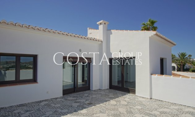 Resale - Villa -
Teulada - Moraira