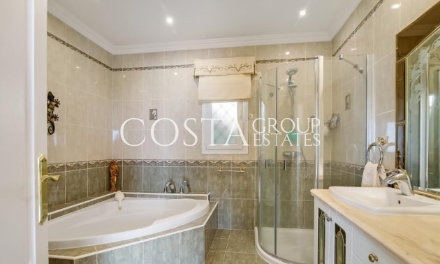 Resale - Villa -
Teulada - Moraira