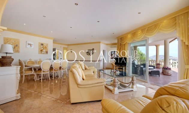 Resale - Villa -
Teulada - Moraira