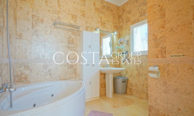 Resale - Villa -
Benitachell - Benitachell Centro