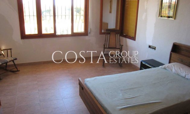 Resale - Villa -
Orihuela - Campoamor
