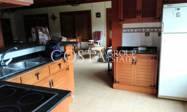 Resale - Villa -
Orihuela - Campoamor