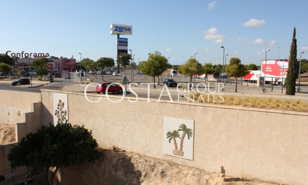 Herverkoop - Villa -
Orihuela - La Zenia