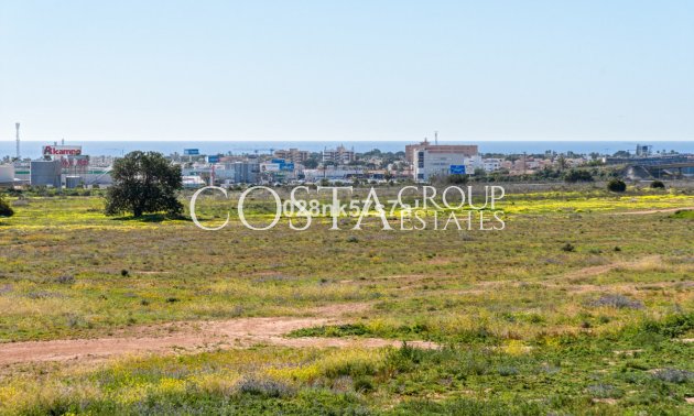 Resale - Apartments -
Orihuela - Orihuela Costa