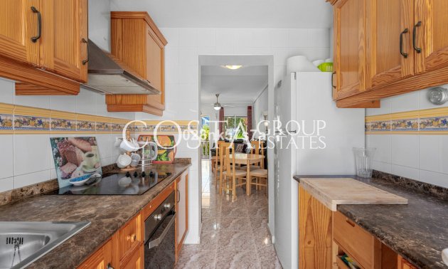 Resale - House -
Orihuela - La Zenia