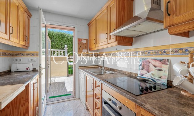 Resale - House -
Orihuela - La Zenia