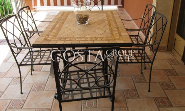 Herverkoop - Villa -
Yecla - Yecla Centro