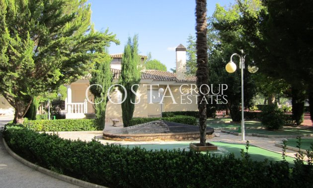 Revente - Villa -
Yecla - Yecla Centro