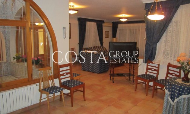 Revente - Villa -
Yecla - Yecla Centro