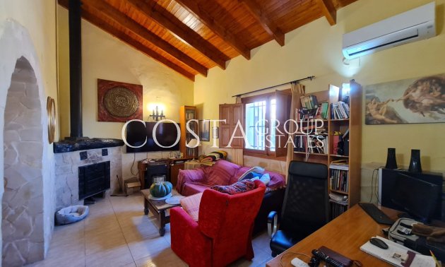 Wiederverkauf - Villa -
Pinoso - Pinoso Centro