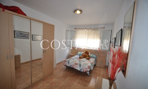 Herverkoop - Huis -
Pinoso - Pinoso Centro