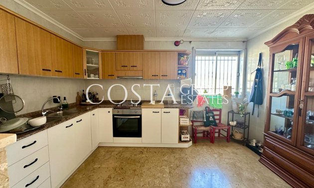 Resale - Villa -
Jumilla - Torre del Rico