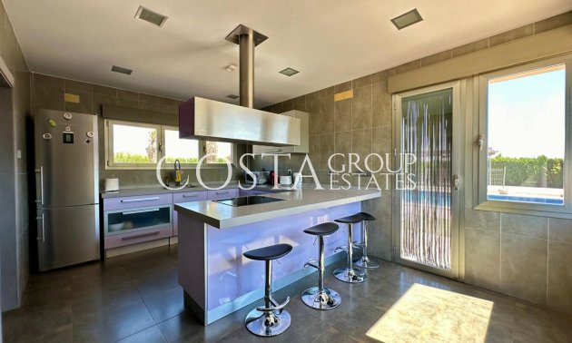 Herverkoop - Villa -
Yecla - Yecla Centro