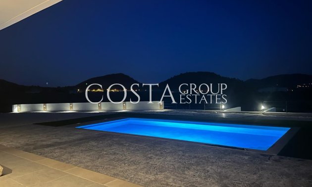 Wiederverkauf - Villa -
Pinoso - Pinoso Centro