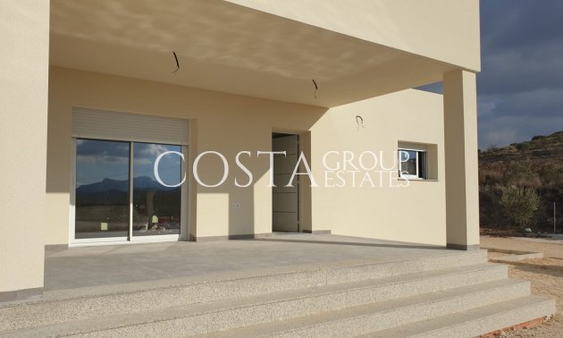 Herverkoop - Villa -
Pinoso - Pinoso Centro