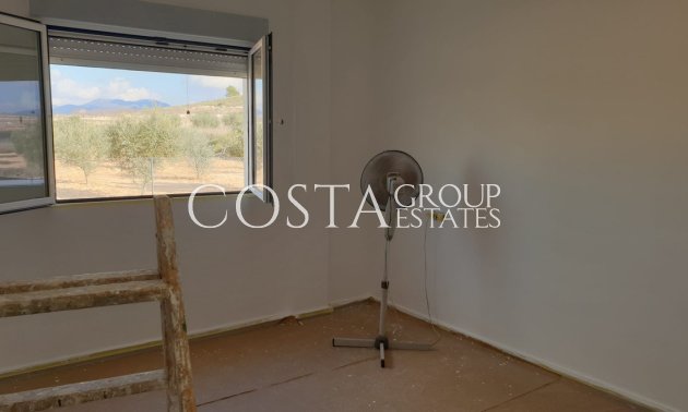 Herverkoop - Villa -
Pinoso - Pinoso Centro