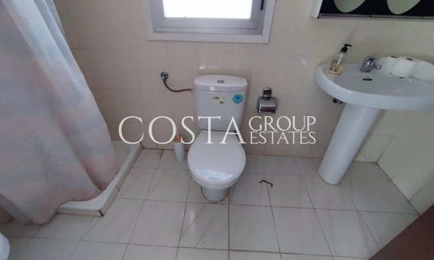 Wiederverkauf - Villa -
Yecla - Yecla Centro