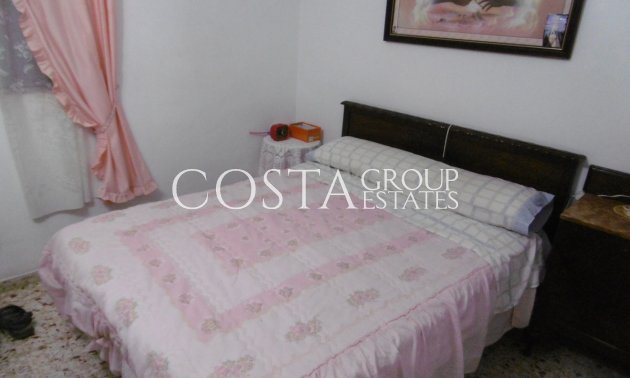 Odsprzedaż - Willa -
Yecla - Yecla Centro