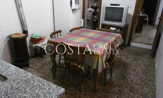 Odsprzedaż - Willa -
Yecla - Yecla Centro