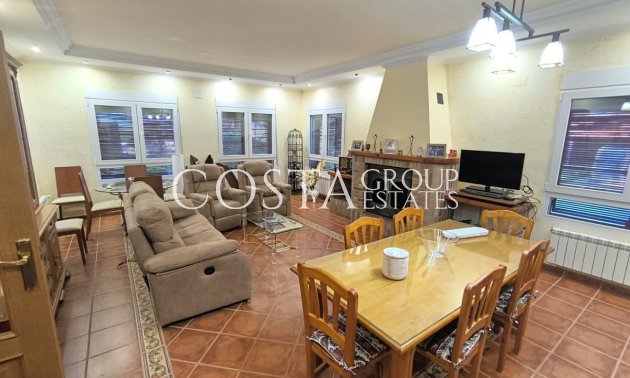 Herverkoop - Villa -
Yecla - Yecla Centro