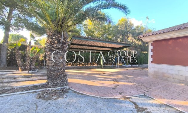 Herverkoop - Villa -
Yecla - Yecla Centro