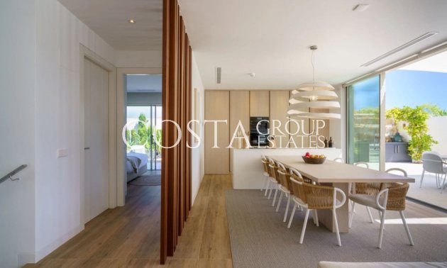 Resale - Villa -
Orihuela - Las Colinas Golf