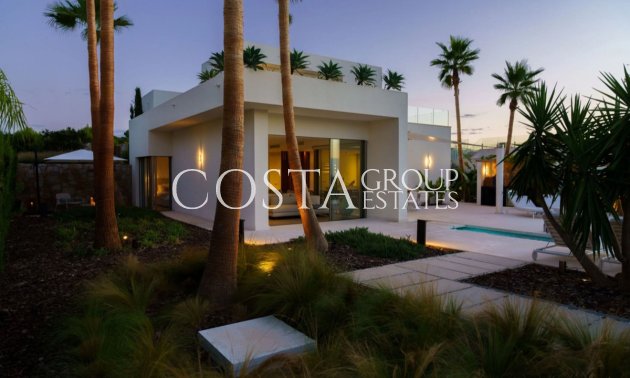 Resale - Villa -
Orihuela - Las Colinas Golf