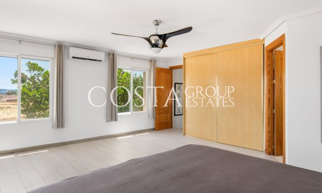 Resale - Villa -
Catral - Catral Centro