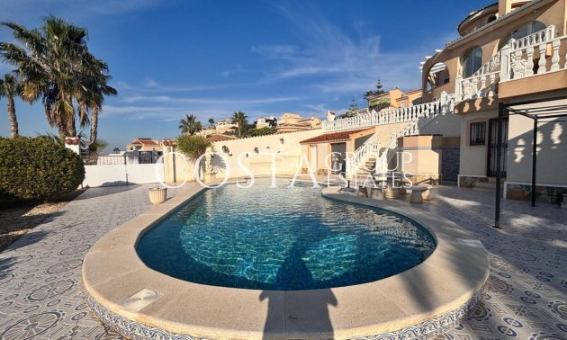 Herverkoop - Villa -
Rojales - Ciudad Quesada