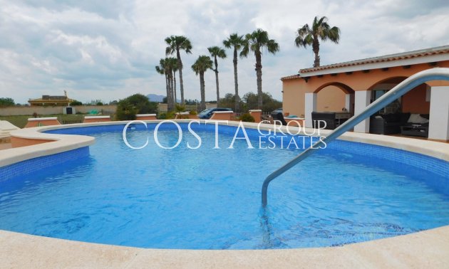 Odsprzedaż - Willa -
Dolores - Dolores Centro