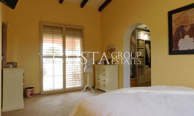 Odsprzedaż - Willa -
Dolores - Dolores Centro