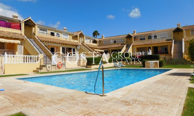 Herverkoop - Villa -
Orihuela - Villamartin